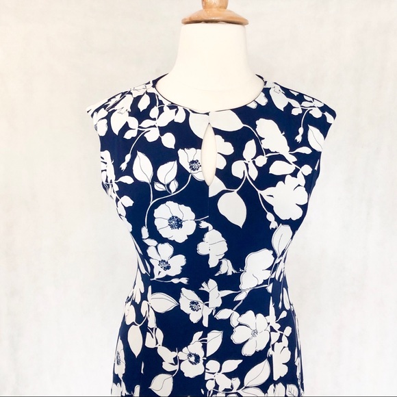 Liz Claiborne Navy and White Floral Knit Dress - Picture 2 of 8